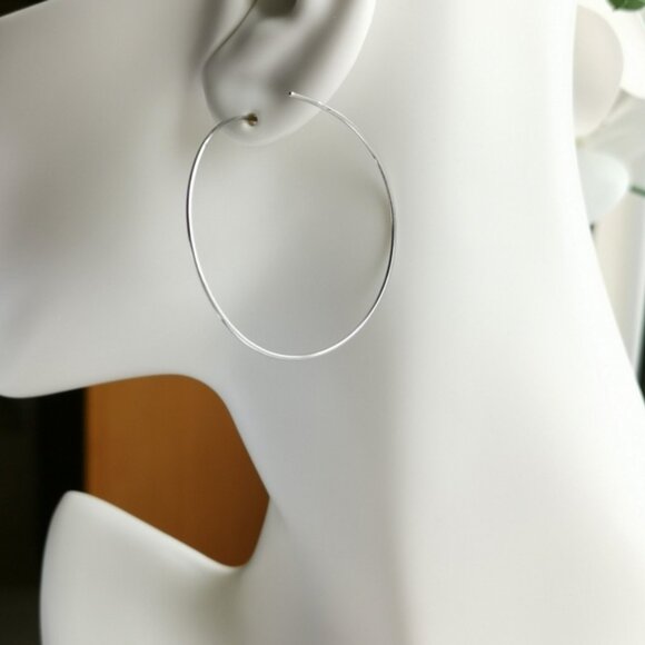NEW sterling silver fine hoop earrings - Picture 5 of 10